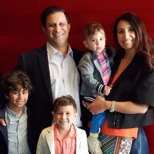 Meet your Posher, Kostas